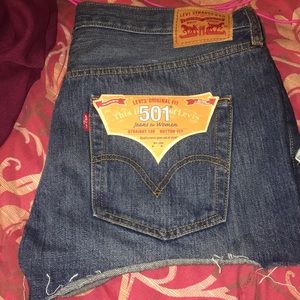 Brand New Levi Shorts